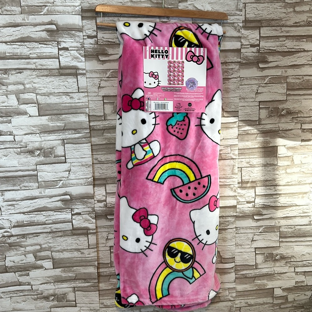 HELLO KITTY Tie Dye Rainbow Summer Silk Touch Throw